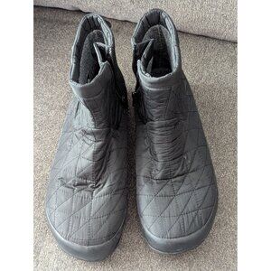 BOGS Womens Snowday II Waterproof Quilted Winter Boots Size 10 US
